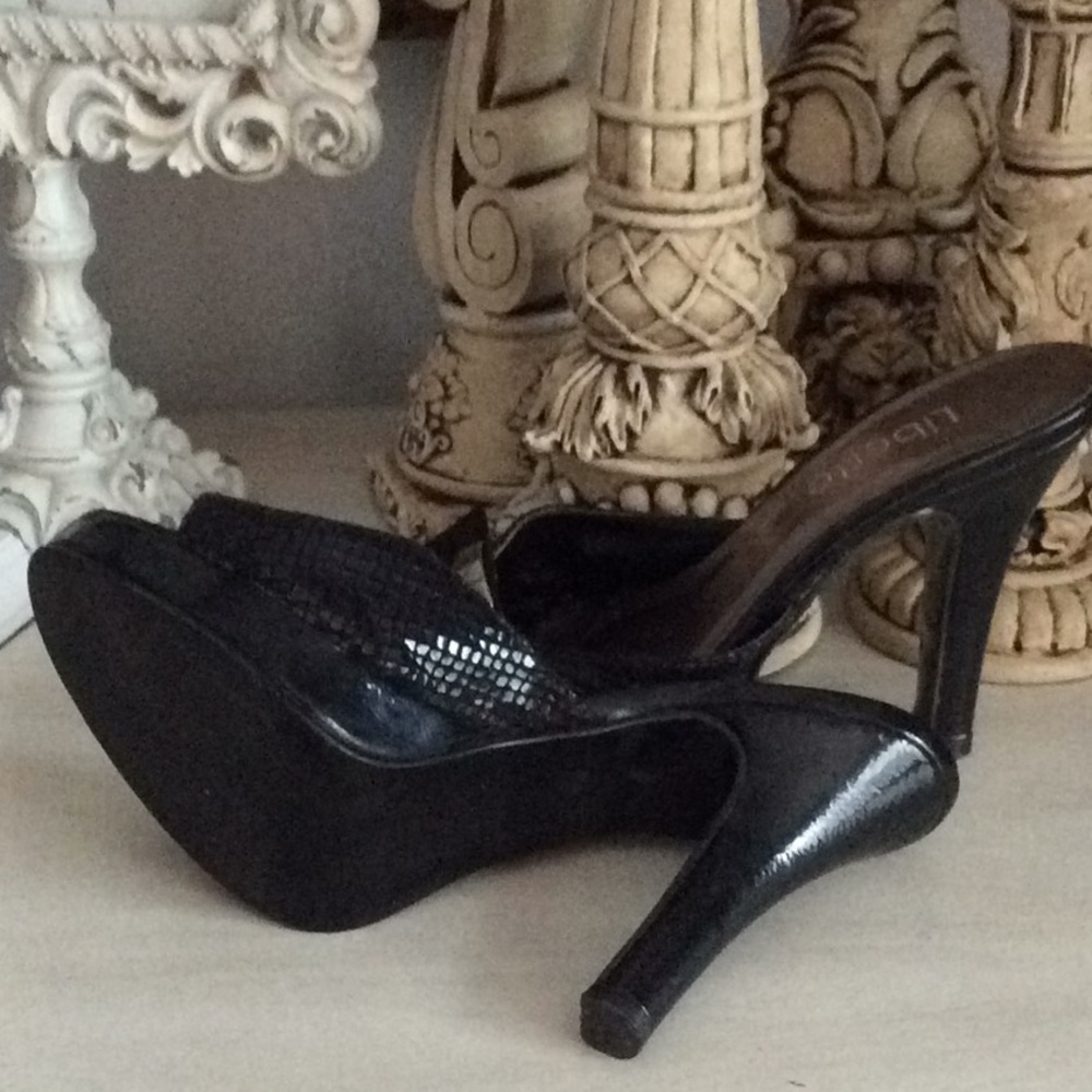 Shoes - Picture 3 of 3